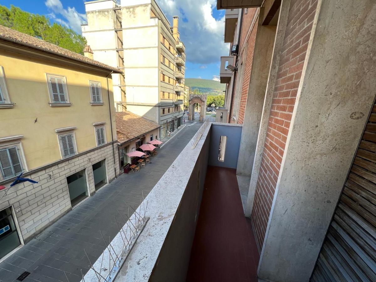 Affittacamere Umberto I Foligno Exteriör bild