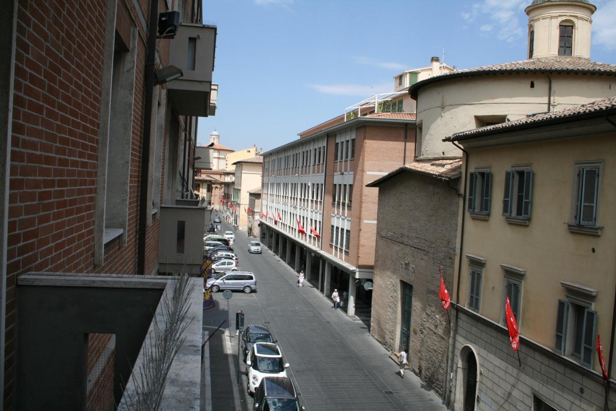 Affittacamere Umberto I Foligno Exteriör bild