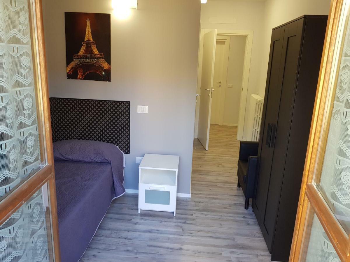 Affittacamere Umberto I Foligno Exteriör bild