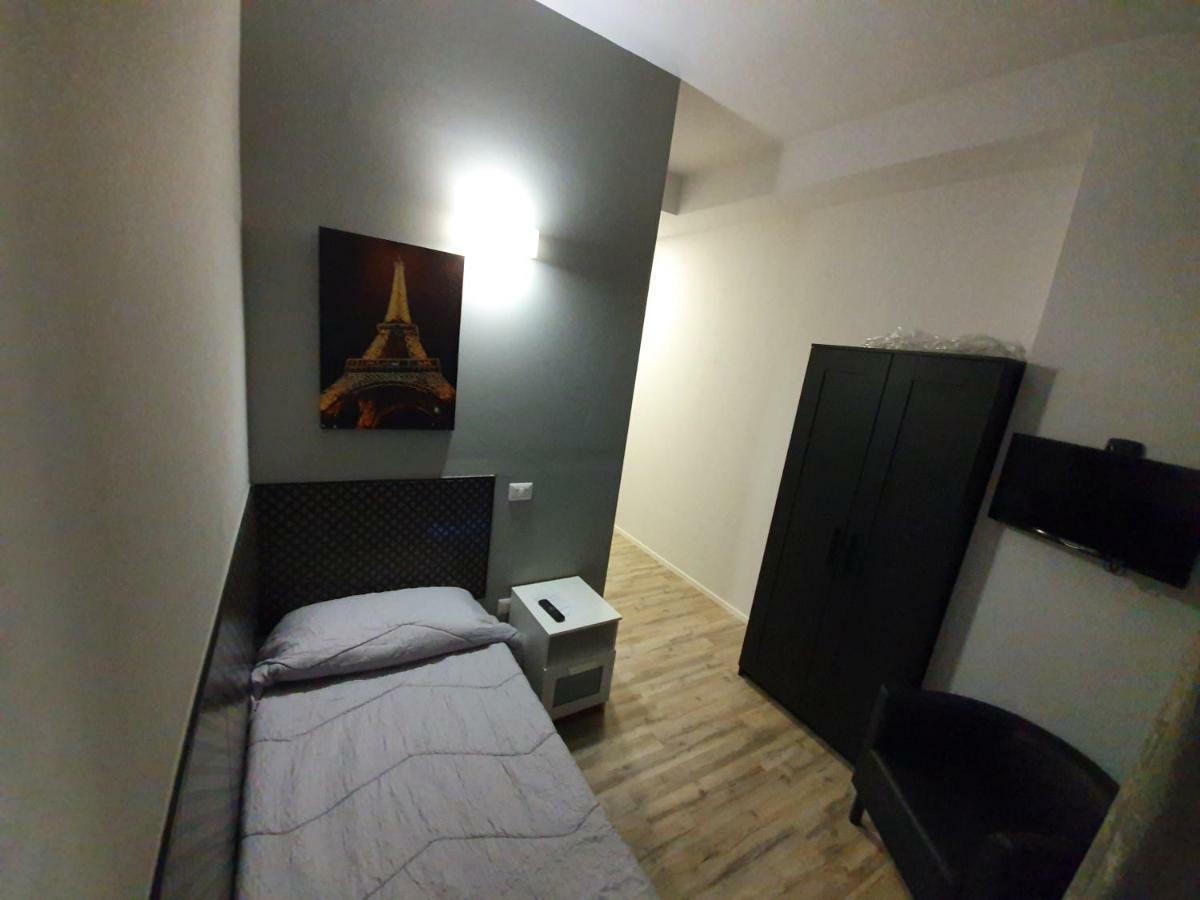 Affittacamere Umberto I Foligno Exteriör bild